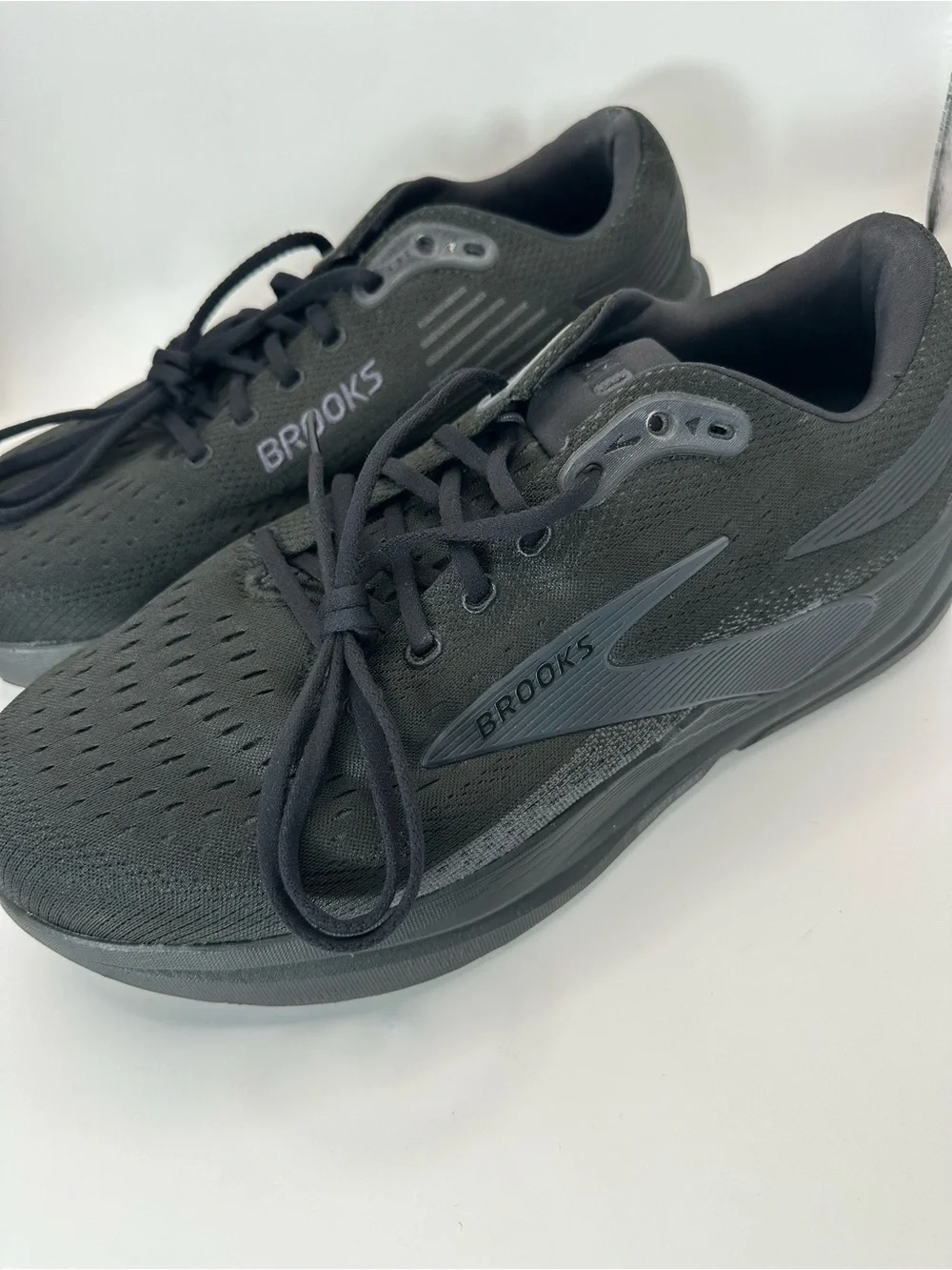 Brooks Ghost Max Shoes Mens Size 13Wide 4E Black Running Sneakers Athletic
